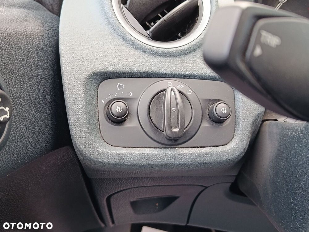 Ford Fiesta 1.25 Ambiente EU5 - 27