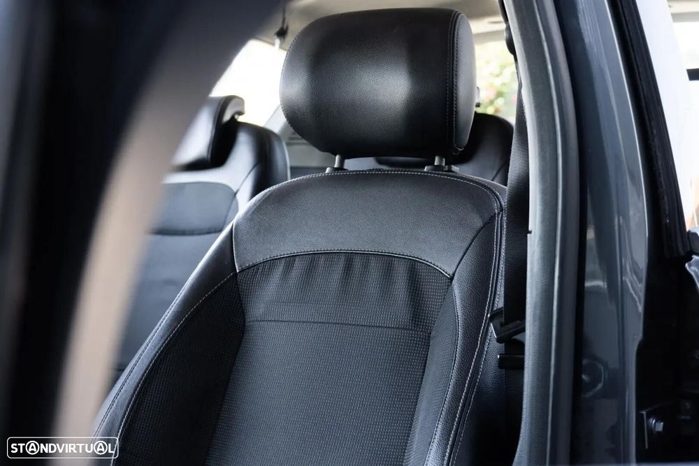Ford S-Max - 9