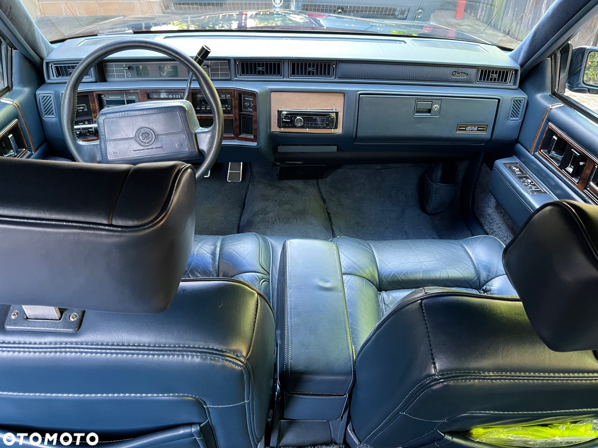 Cadillac Deville 4.5 - 14