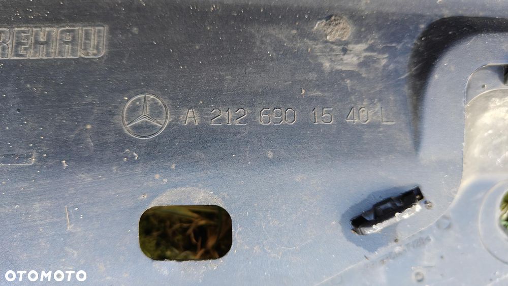 MERCEDES W212 AMG LISTWA NAKŁADKA PROGOWA 197 Czarna - 15
