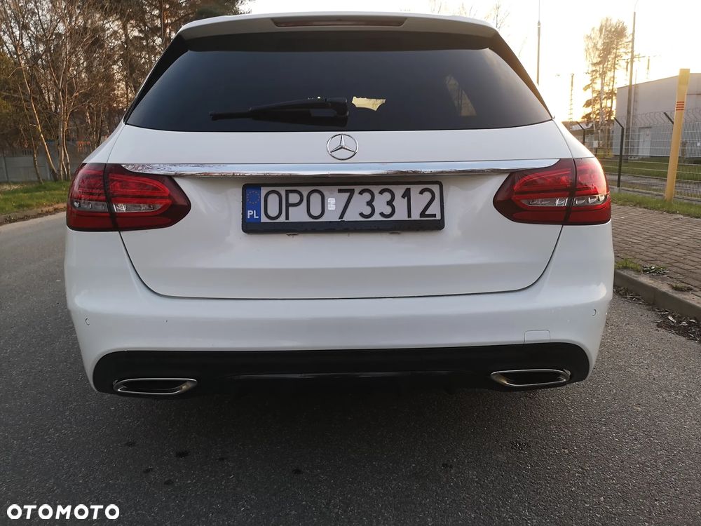 Mercedes-Benz Klasa C 180 9G-TRONIC - 27