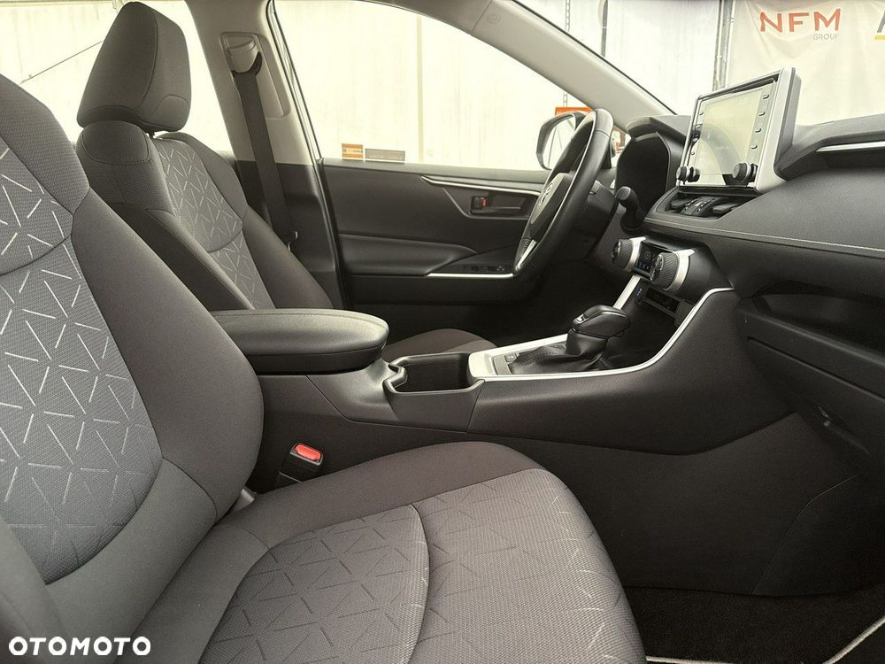 Toyota RAV4 - 22
