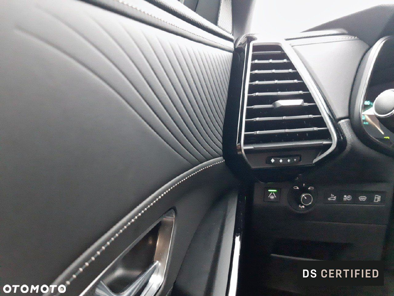DS Automobiles DS 7 Crossback - 13