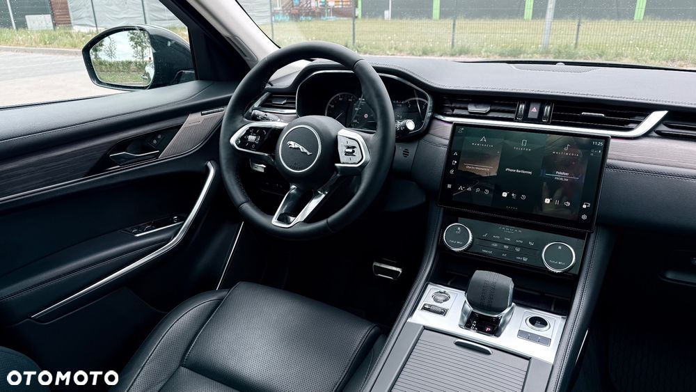 Jaguar F-Pace 2.0 D200 mHEV AWD SE - 22