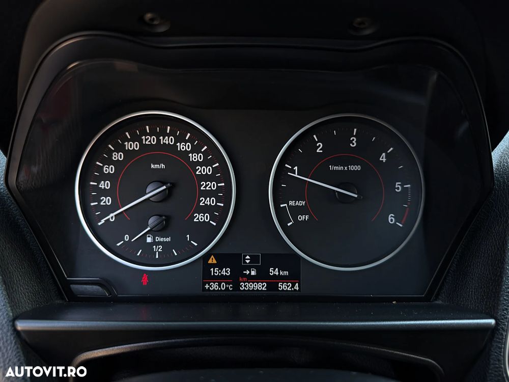 BMW Seria 1 118d Sport Line - 12
