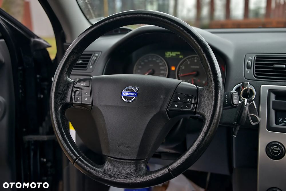 Volvo V50 1.8 Momentum - 36