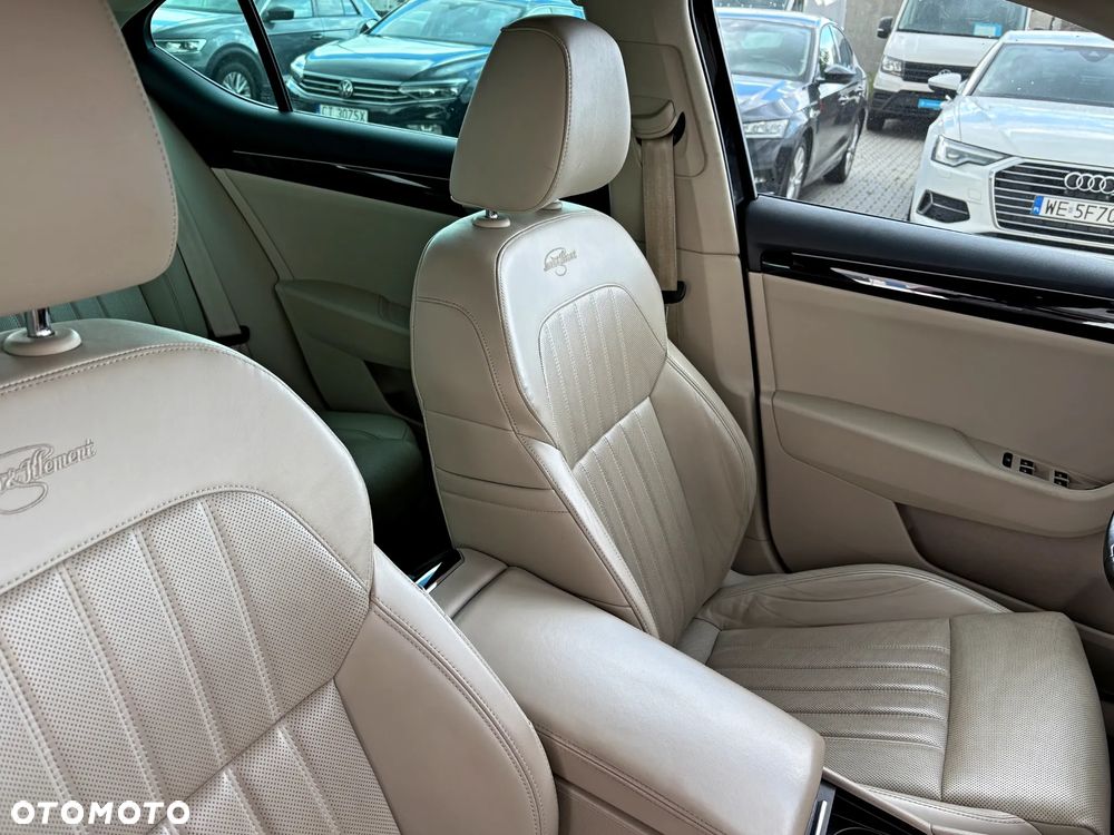 Skoda Superb 2.0 TDI L&K DSG - 13