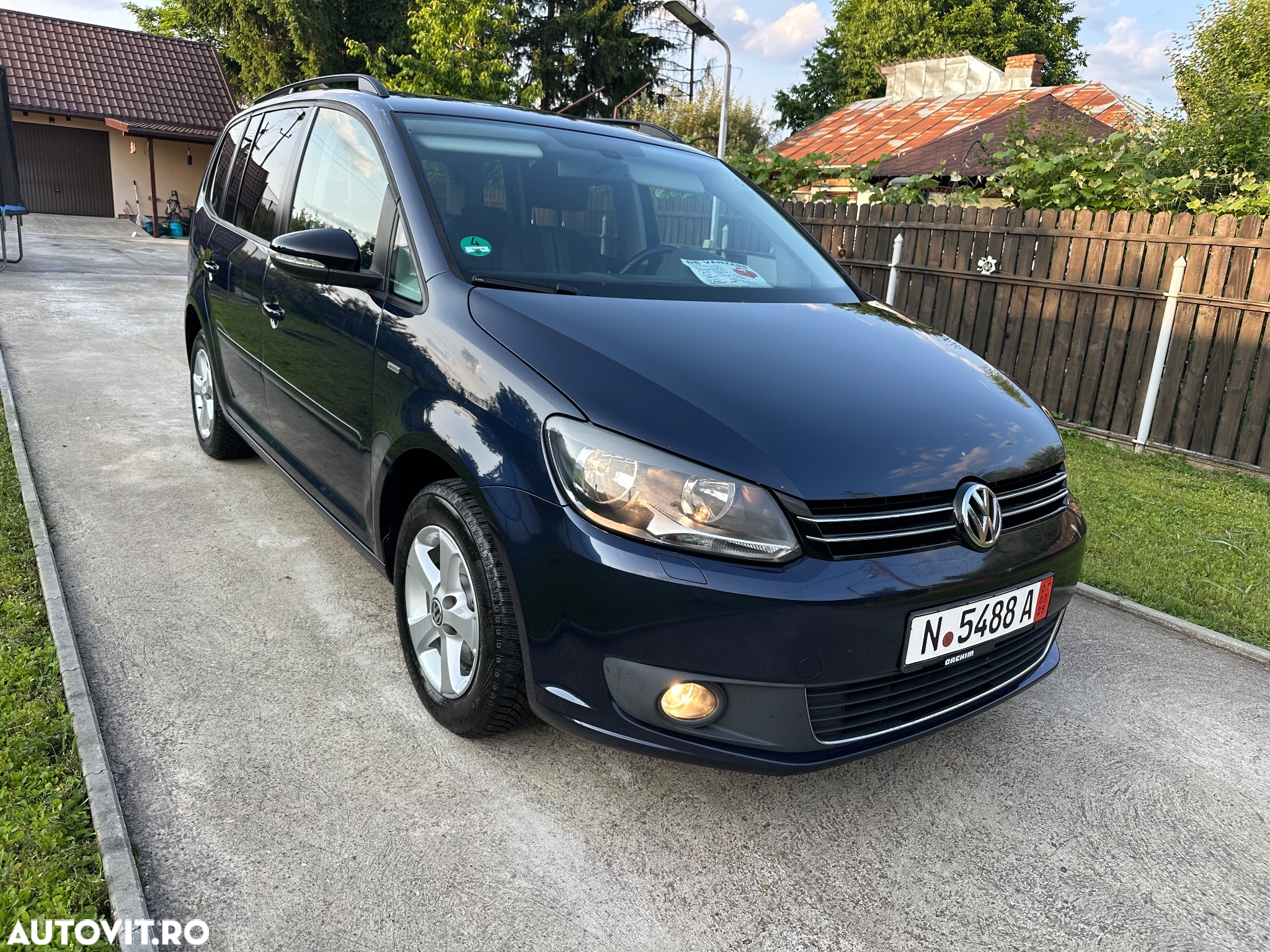Volkswagen Touran 1.6 TDI DPF BlueMotion Technology MATCH - 3