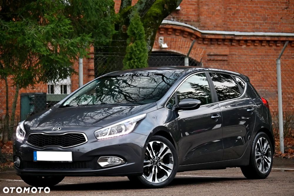 Kia Ceed 1.6 GDI DCT Spirit - 4