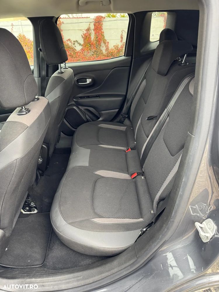 Jeep Renegade 1.3T 4xe AT6 PHEV Limited - 12