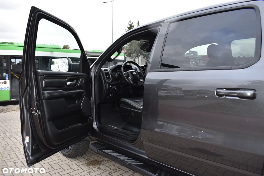 Dodge RAM 1500 5.7 4x4 - 13