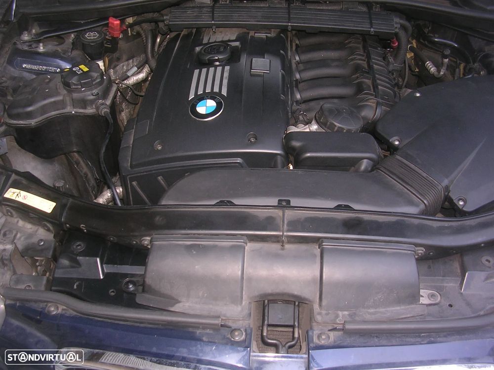 BMW 325 i - 22