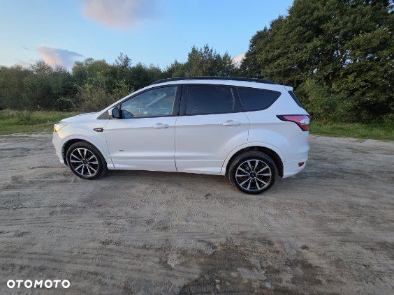 Ford Kuga - 4