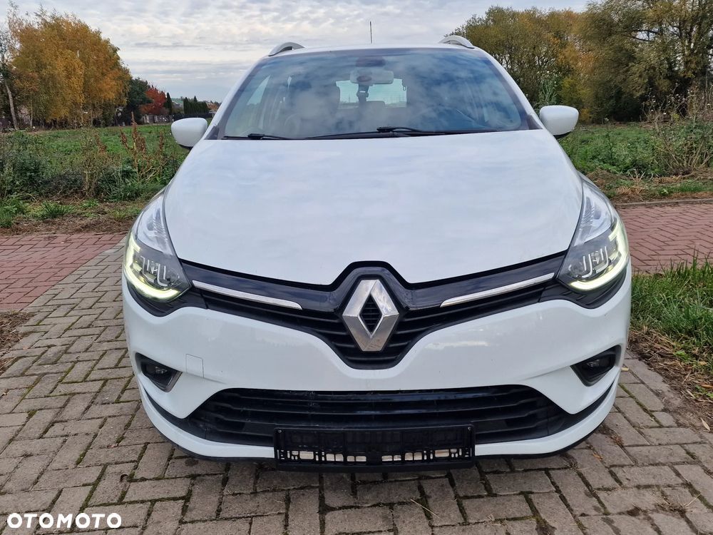 Renault Clio - 17