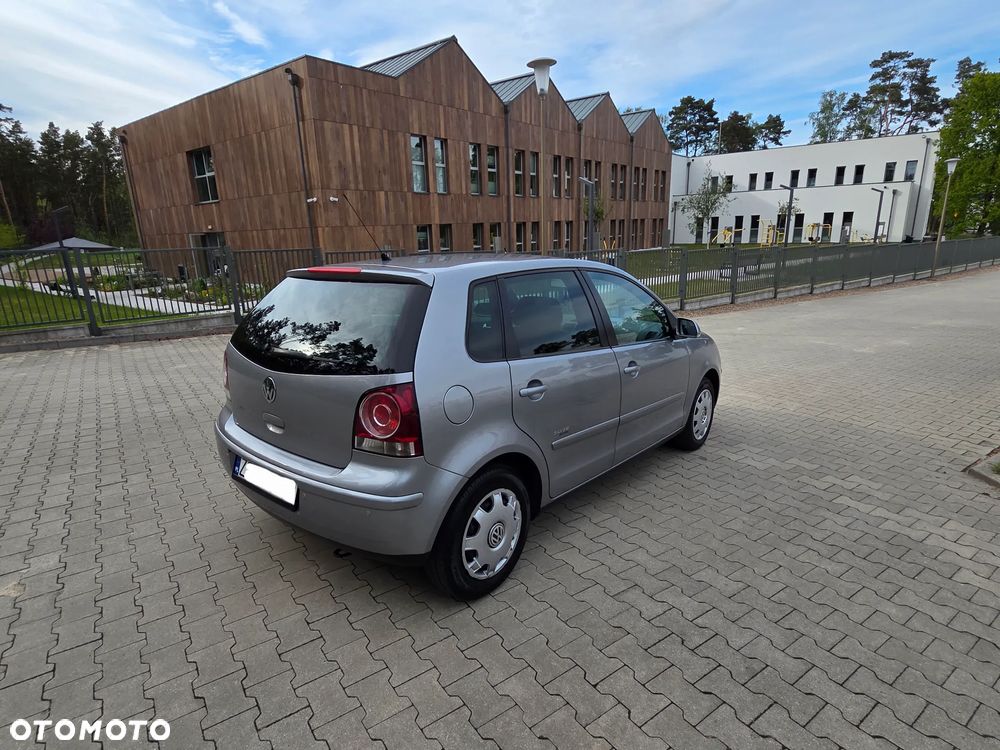 Volkswagen Polo - 7