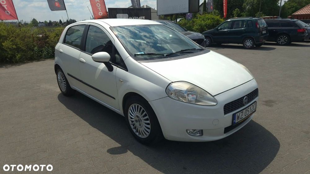 Fiat Grande Punto - 4