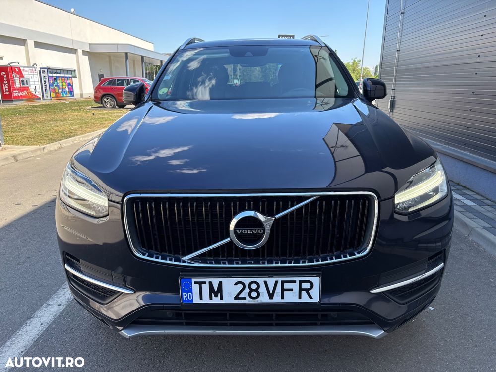 Volvo XC 90 - 9