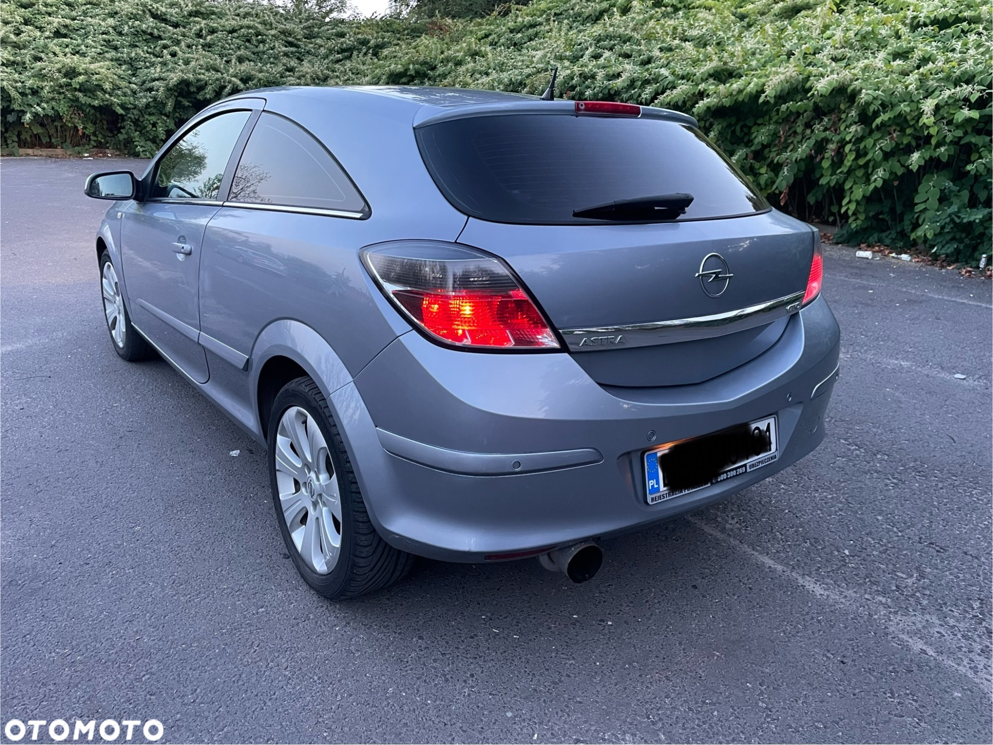 Opel Astra GTC 1.8 Cosmo - 6