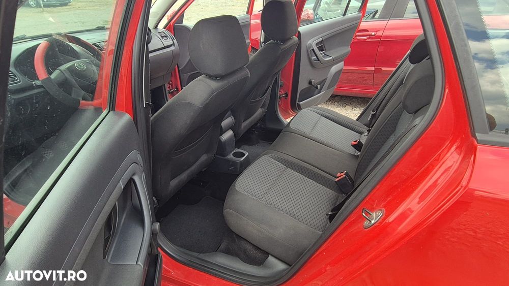 Skoda Fabia 1.6 TDI DPF Ambiente - 8
