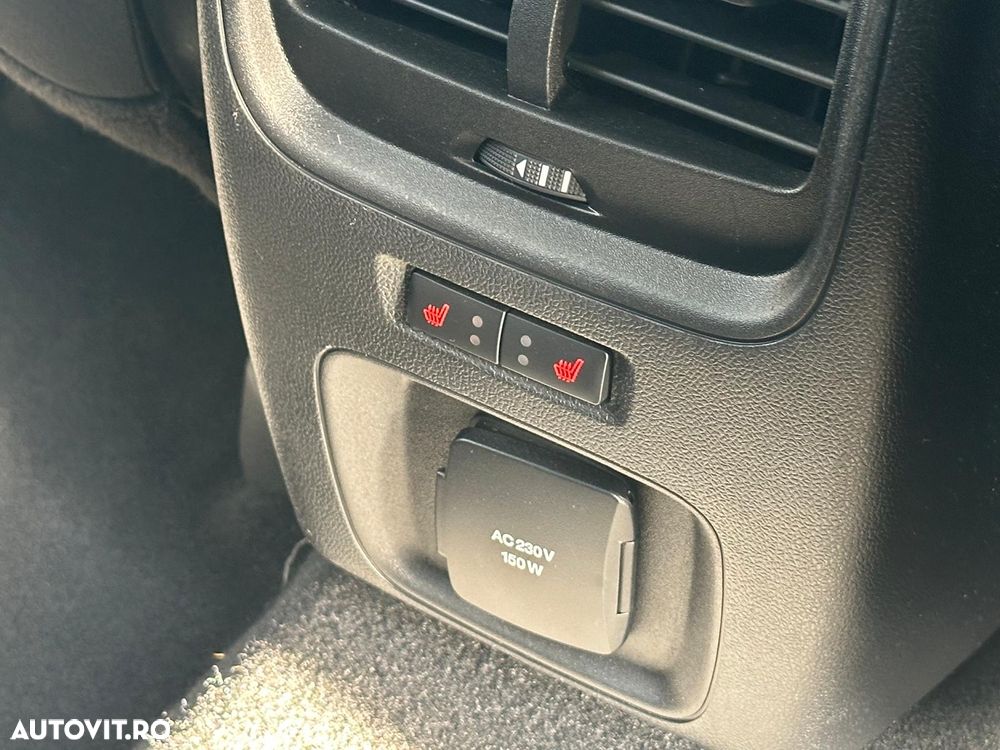 Ford Kuga 2.5 Duratec PHEV Titanium X - 11