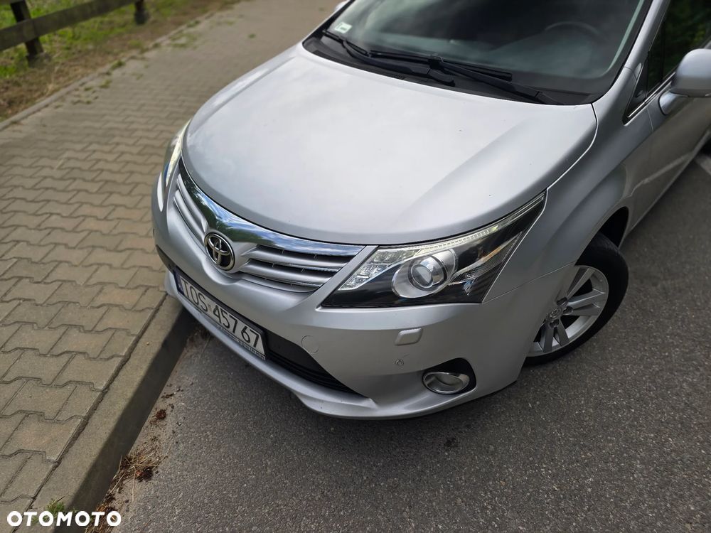 Toyota Avensis 2.0 D-4D Premium - 38