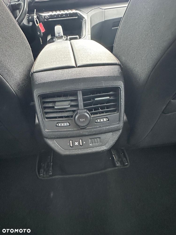 Peugeot 5008 - 17