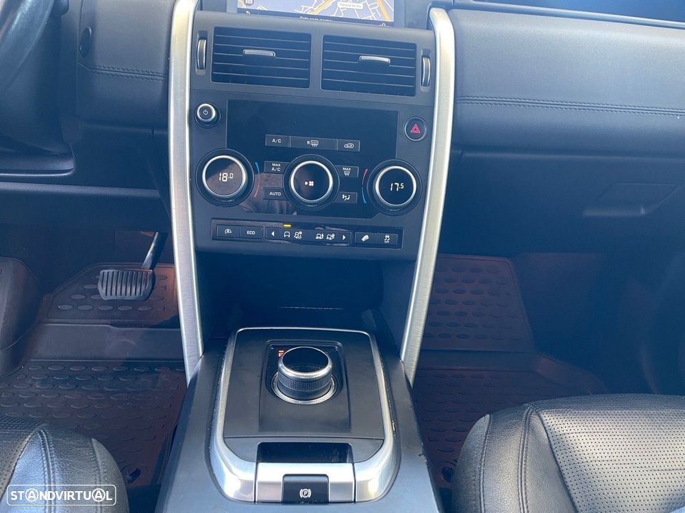 Land Rover Discovery Sport 2.0 TD4 HSE Luxury 7L Auto - 29