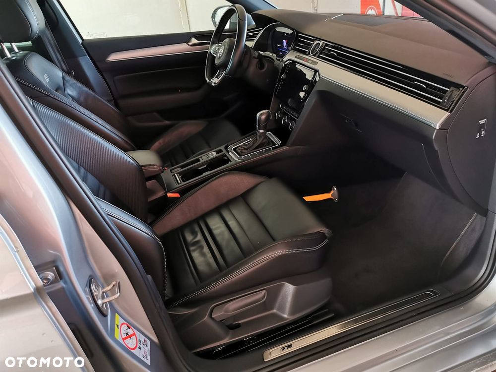 Volkswagen Passat 2.0 TDI SCR DSG - 15