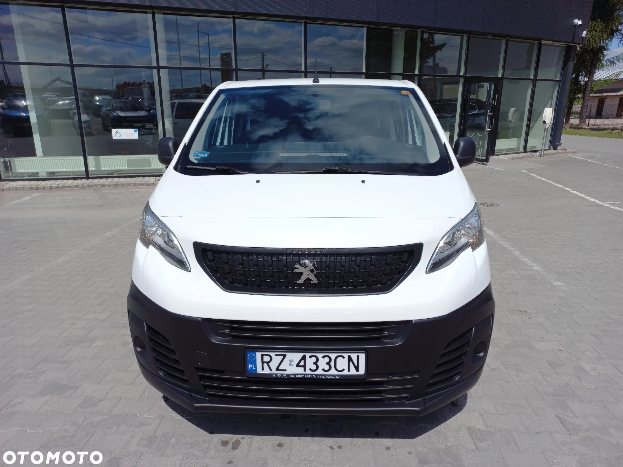 Peugeot Traveller 2.0 BlueHDi Long Business - 2