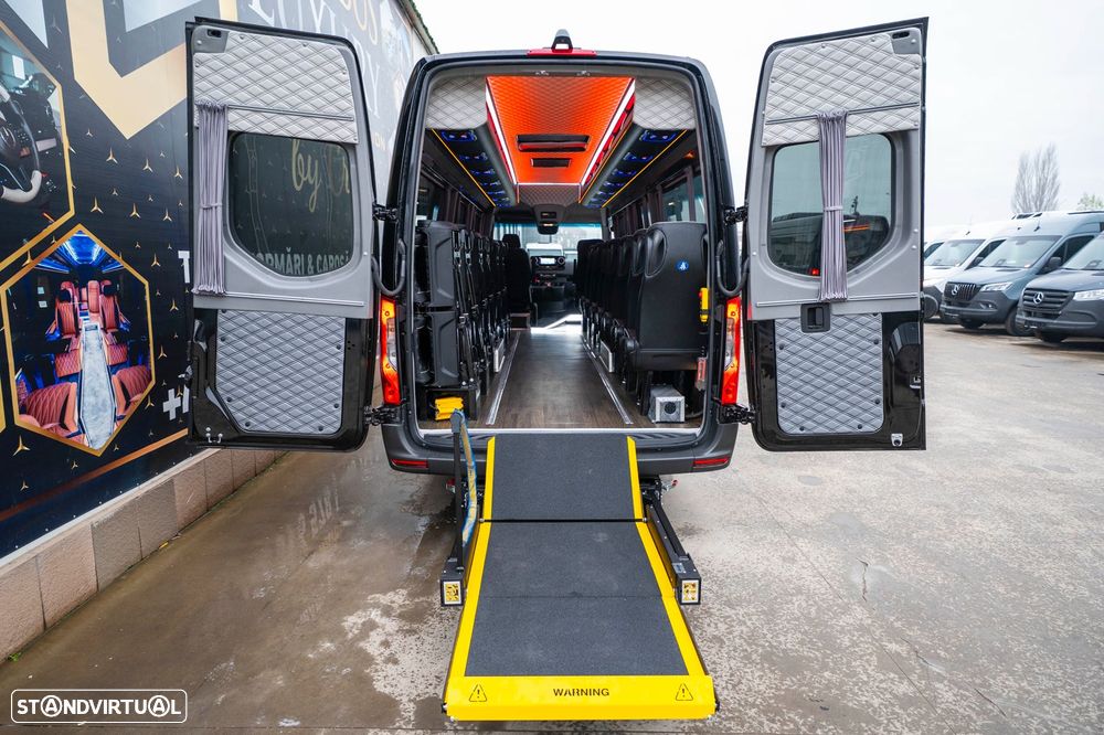 Mercedes Benz Sprinter - 4