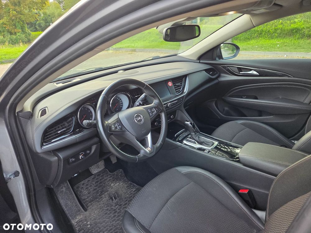 Opel Insignia 1.5 T Innovation S&S - 10