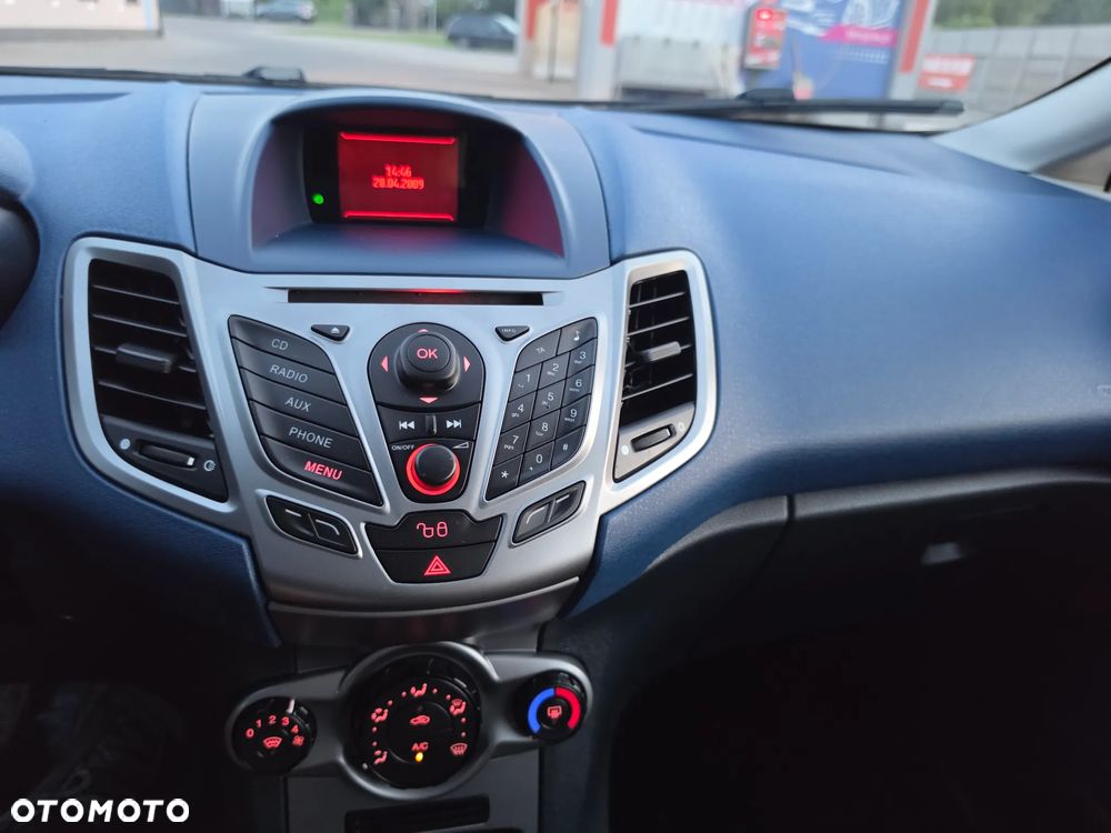 Ford Fiesta 1.4 Viva X - 19