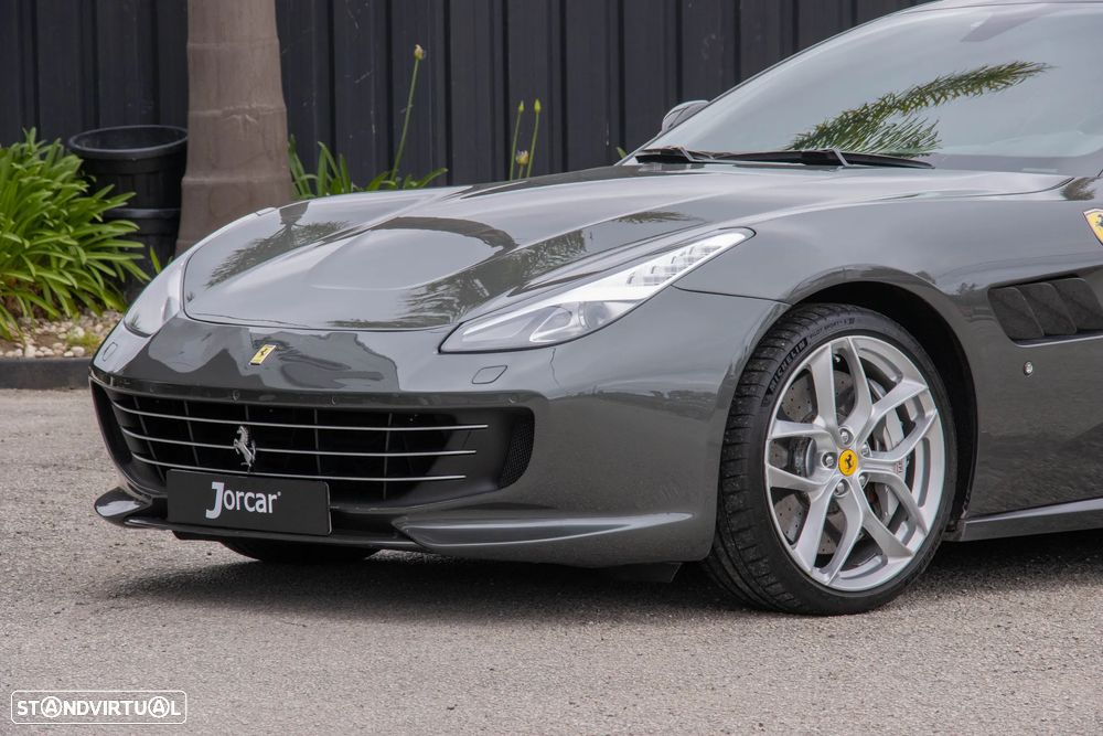 Ferrari GTC4 Lusso - 3
