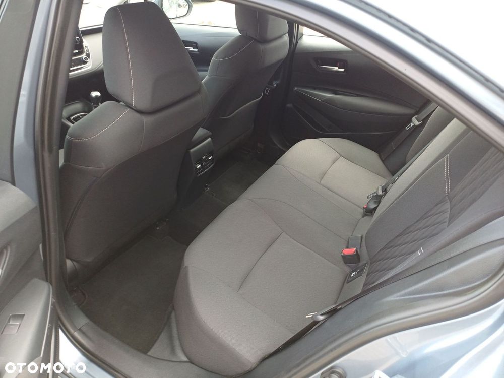 Toyota Corolla - 10