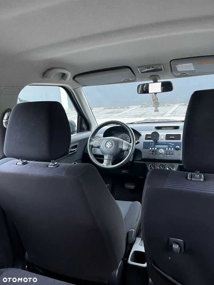 Suzuki Swift 1.5 GLX / Comfort - 10