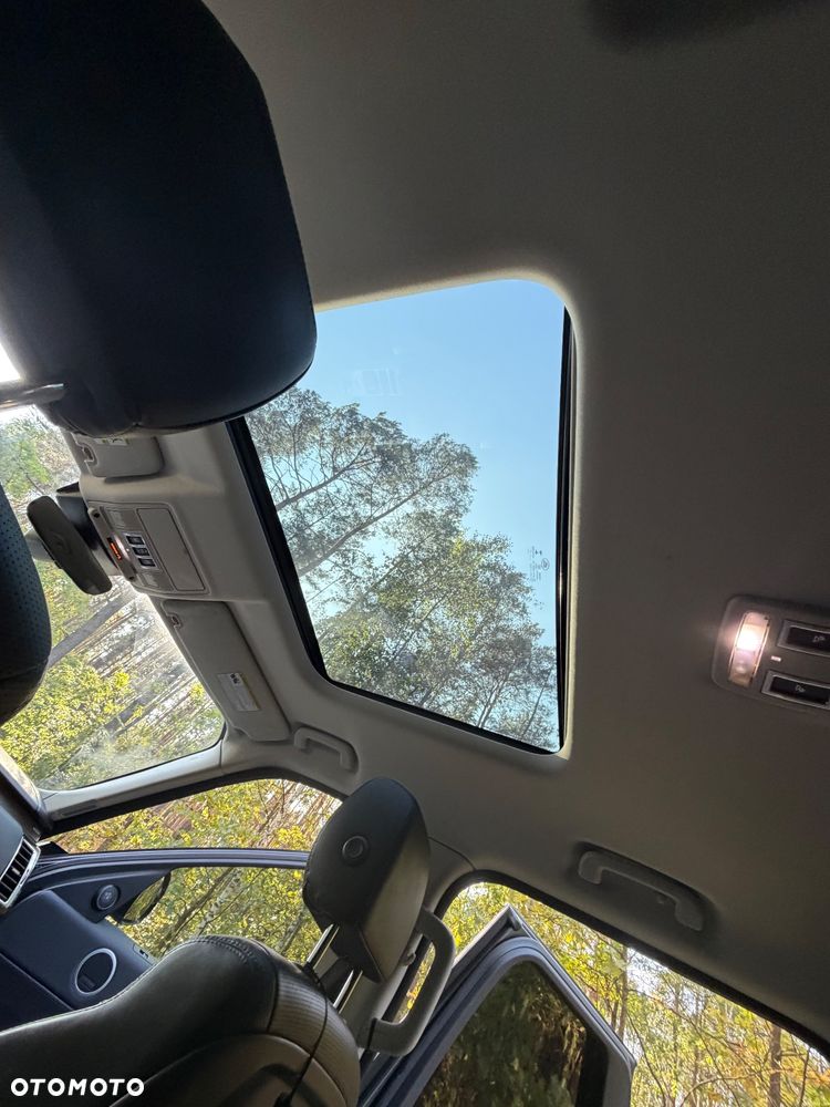 Land Rover Discovery V 3.0 Si6 HSE Luxury - 20
