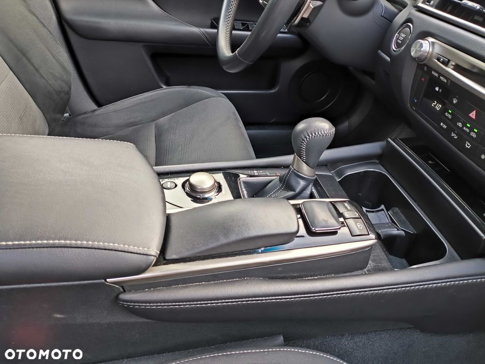 Lexus GS - 11