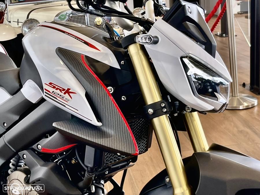 QJ Motor SRK 125S Naked - 10