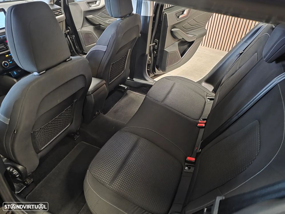 Ford Focus SW 1.0 EcoBoost S&S ACTIVE - 18