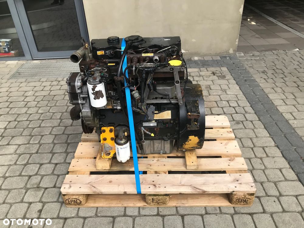silnik Perkins 1104 cat c4.4 22000 zł netto - 8