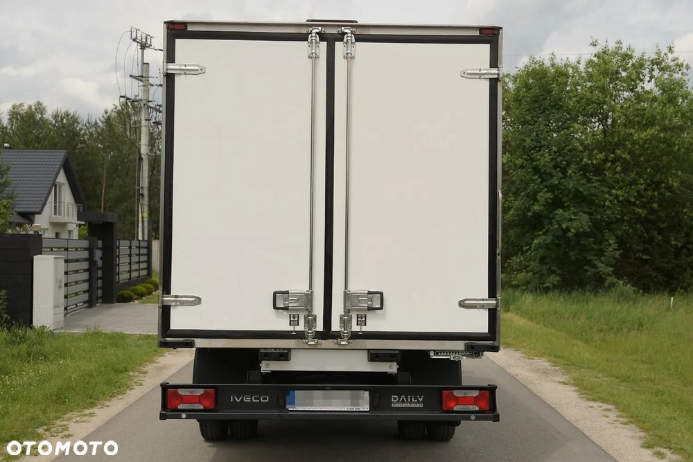 Iveco DAILY/MROŹNIA/CHŁODNIA/IZOTERMA/ZASILANIE 230V/THERMO KING/IGLOCAR/SALON POLSKA/SERWIS IVECO - 9