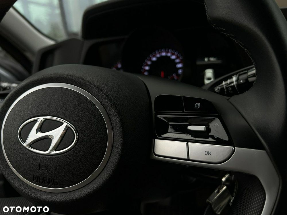 Hyundai Elantra - 18