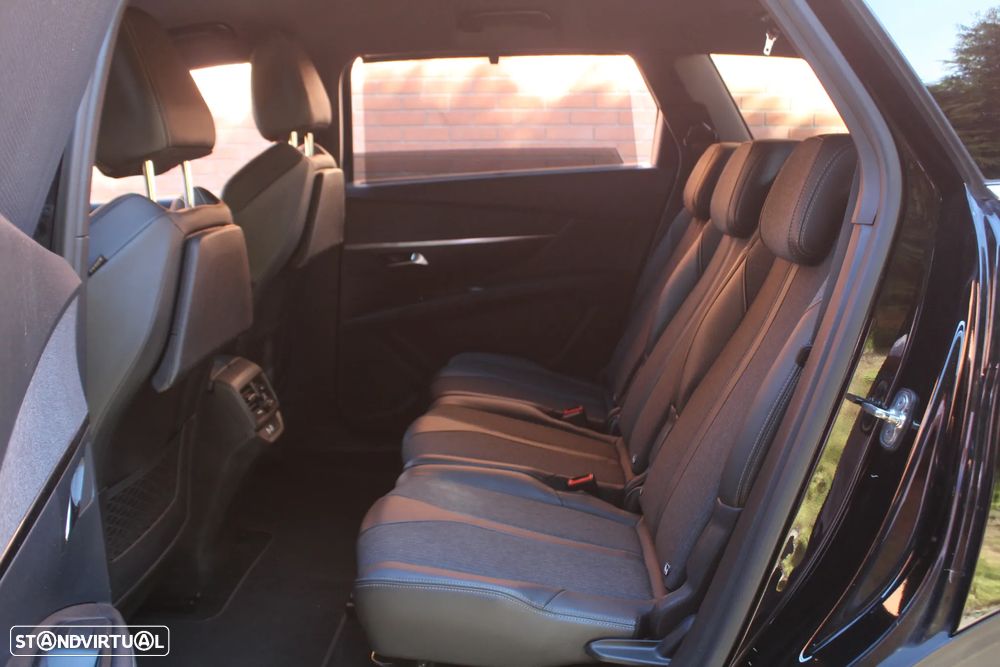 Peugeot 5008 1.5 BlueHDi GT Line J19 EAT8 - 42