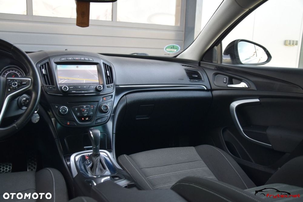 Opel Insignia - 24