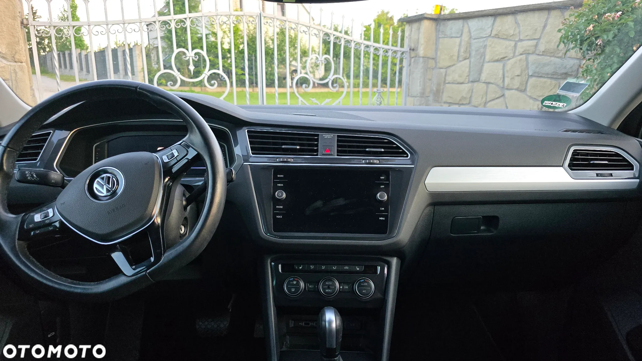 Volkswagen Tiguan - 9