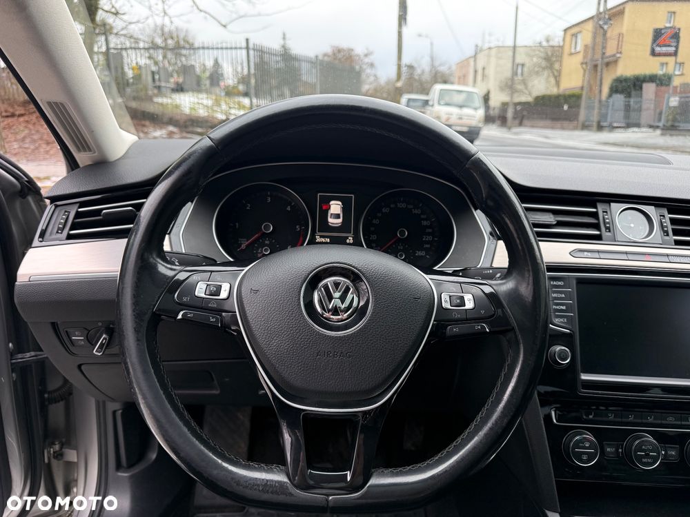 Używany Volkswagen Passat 2015 - 58 000 PLN, 207 678 km - Otomoto.pl