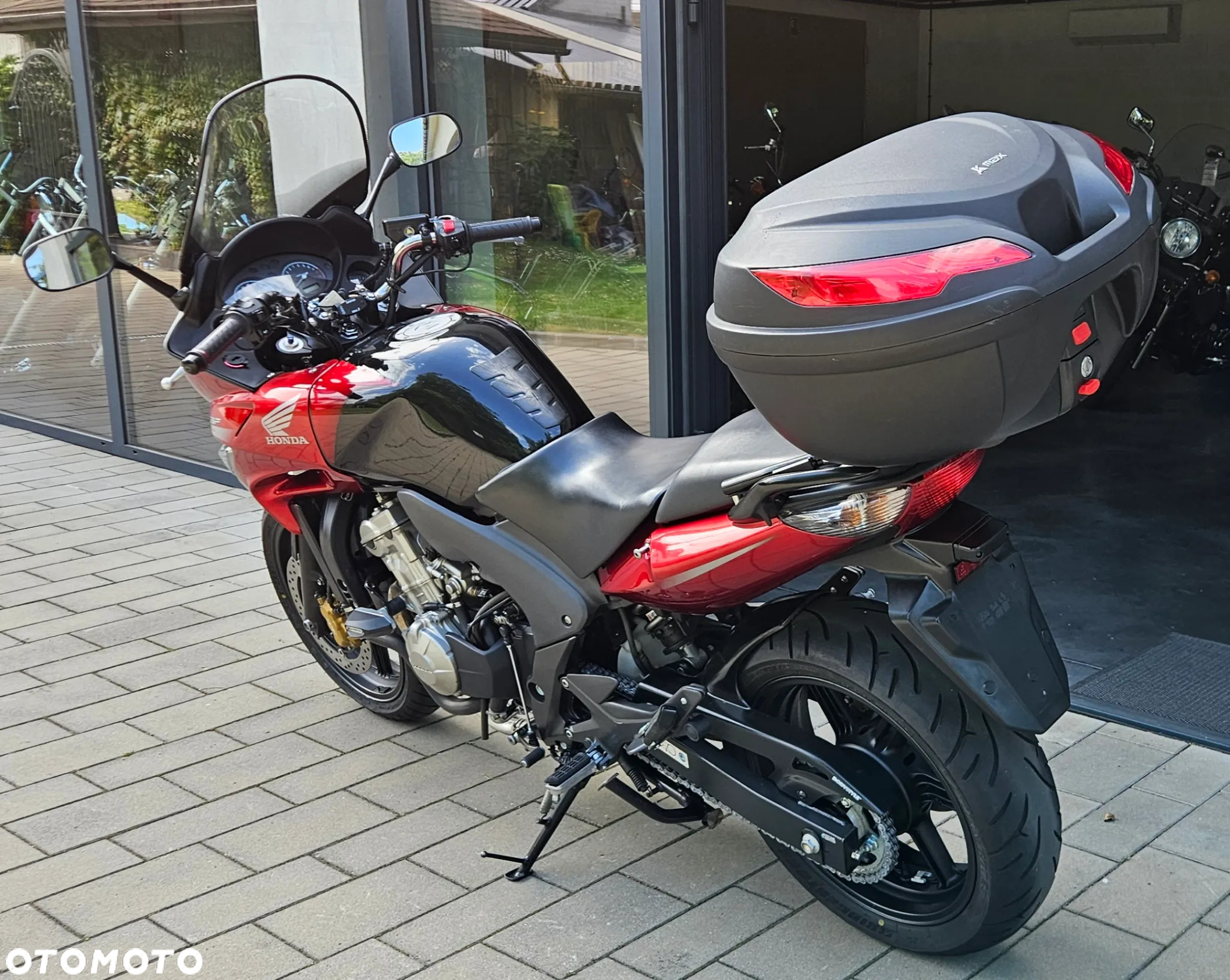 Honda CBF - 12