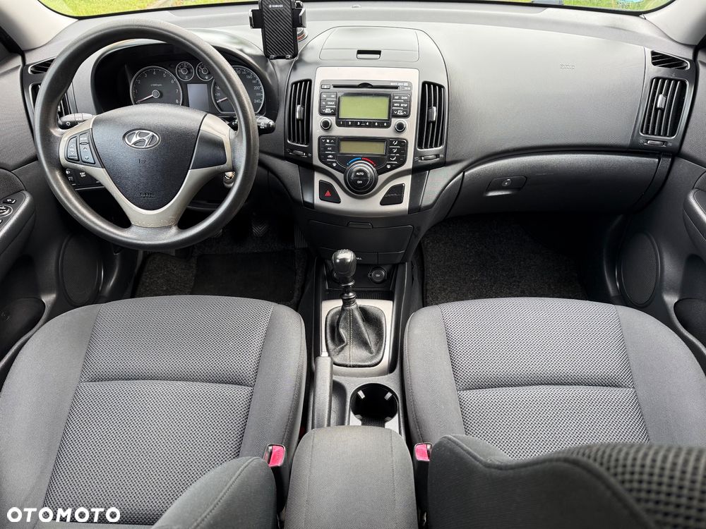 Hyundai i30 1.6 blue Style - 14