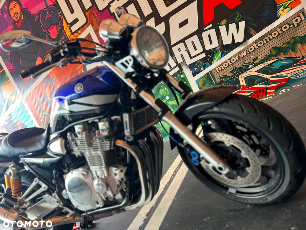 Yamaha XJR - 12