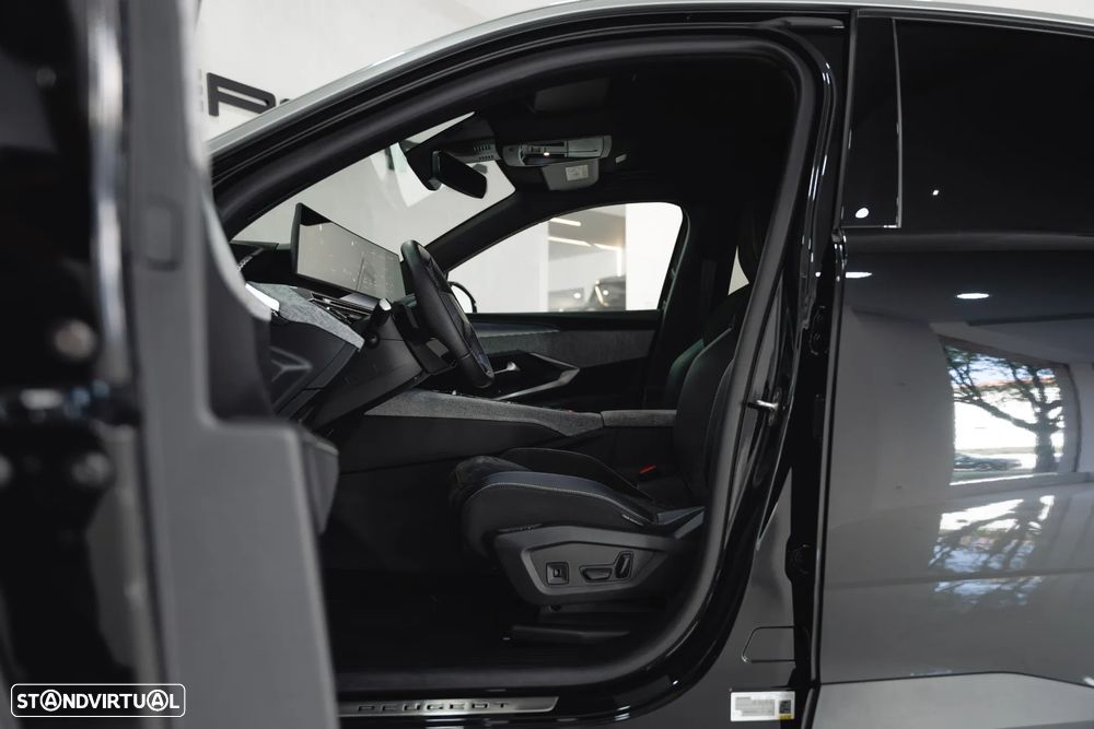 Peugeot 3008 Hybrid 145 e-DSC6 GT - 26